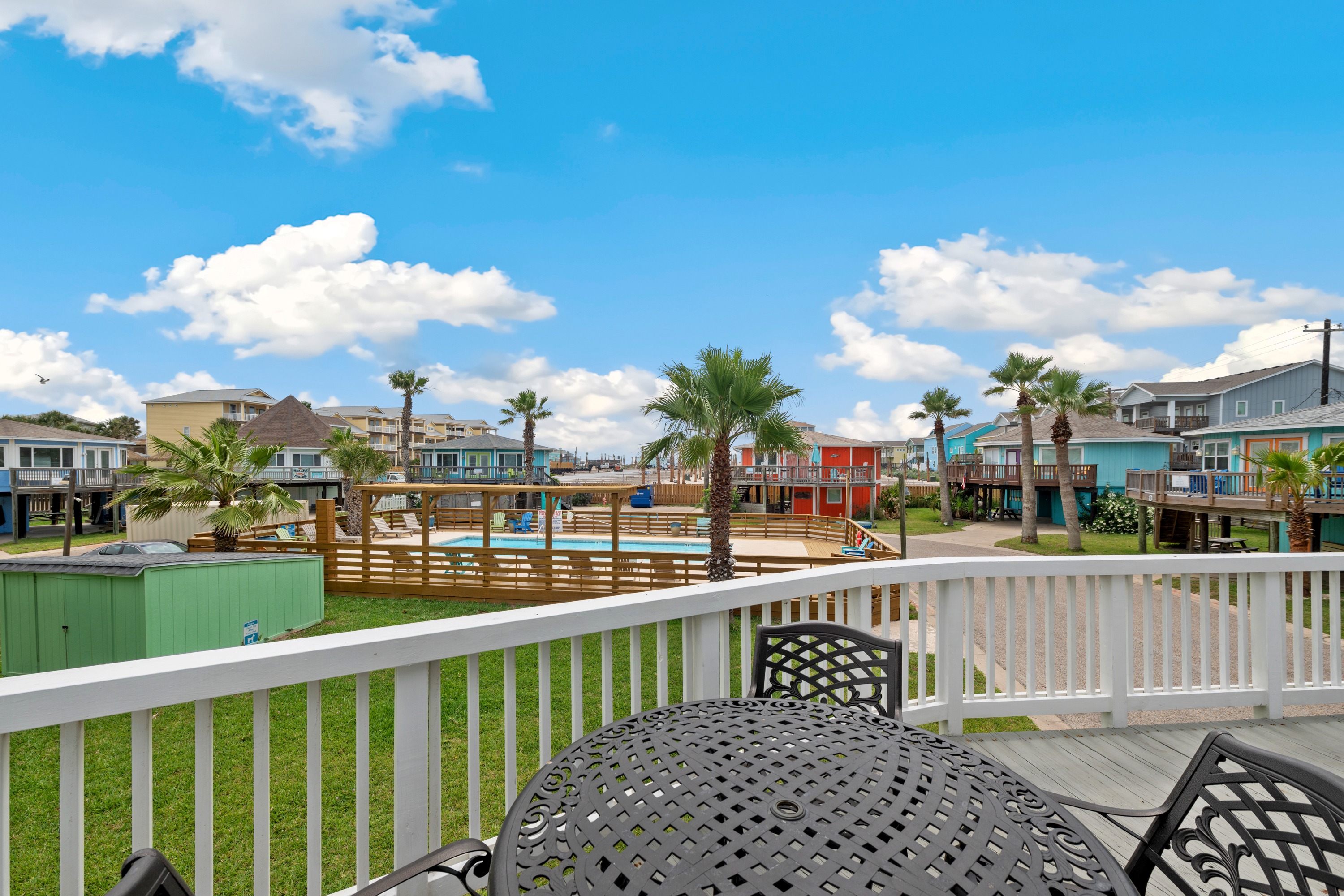 Spacious outdoor deck